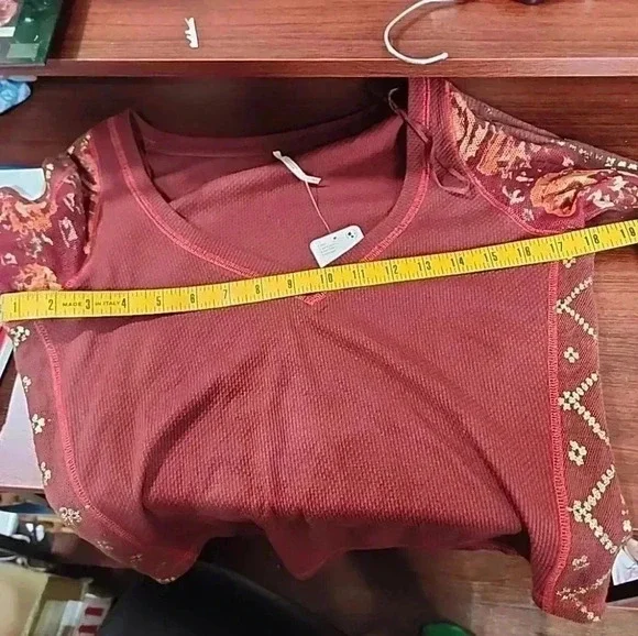 Free People Amara V-Neck Thermal Top in Garnet Grotto Size S Pullover Bl… - Picture 6 of 11